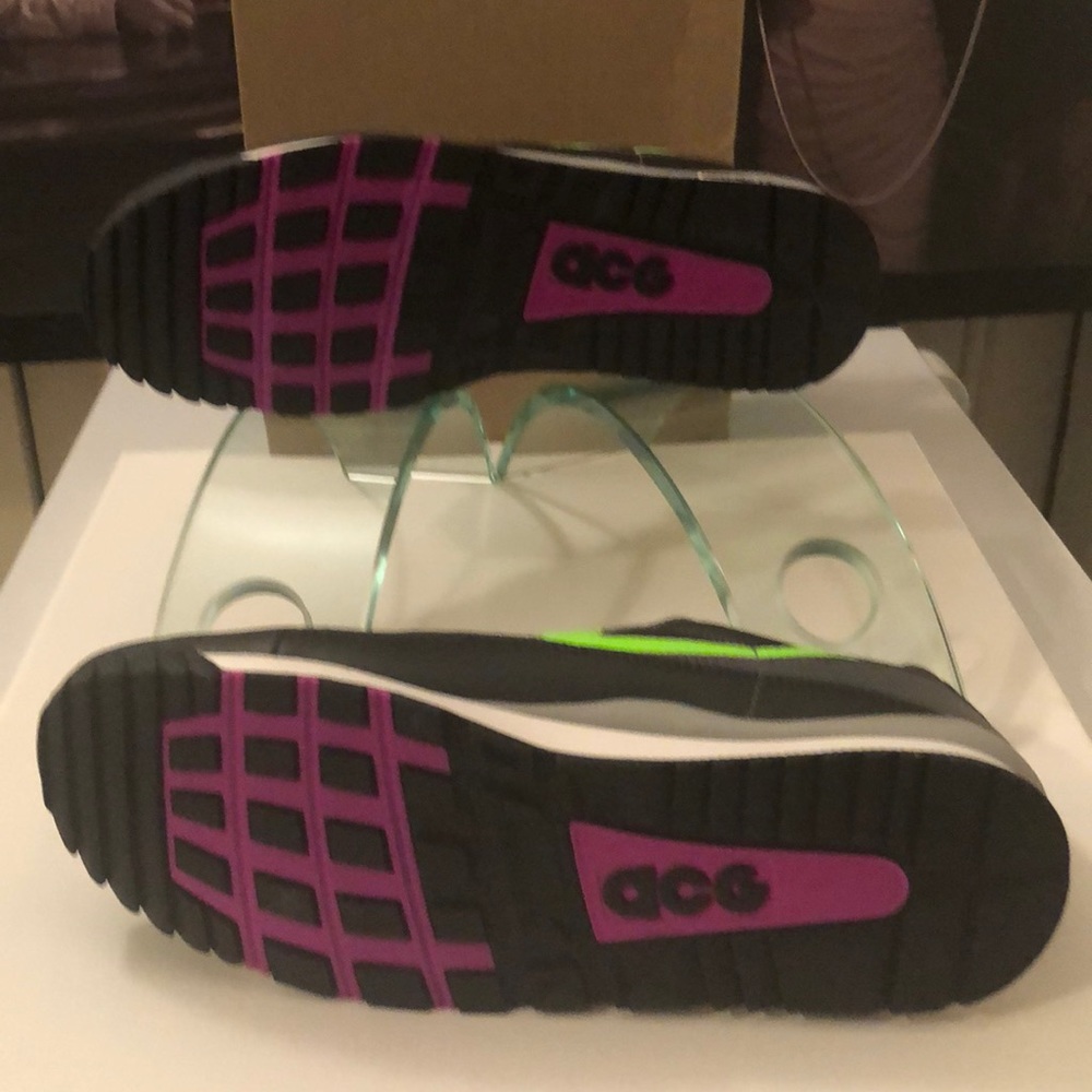 MENS/ WMNS NIKE AIR WILDWOOD ACG - Picture 5 of 8